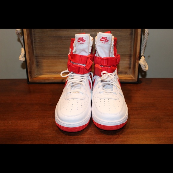 Nike SF High Air Force 1 Size 10 Men’s - Picture 2 of 6